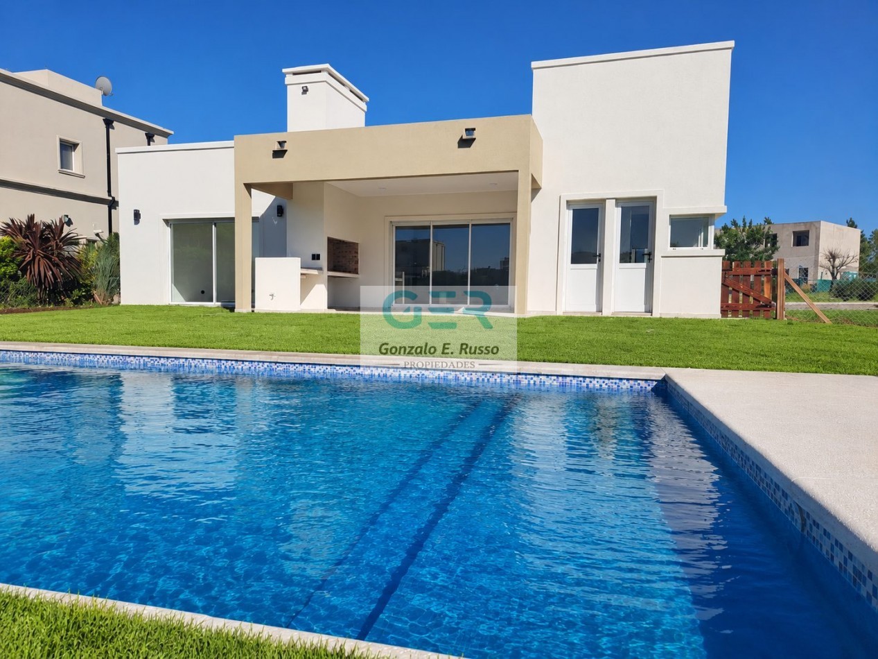 Venta Casa 4 Ambientes A Estrenar En San Lucas, Canning