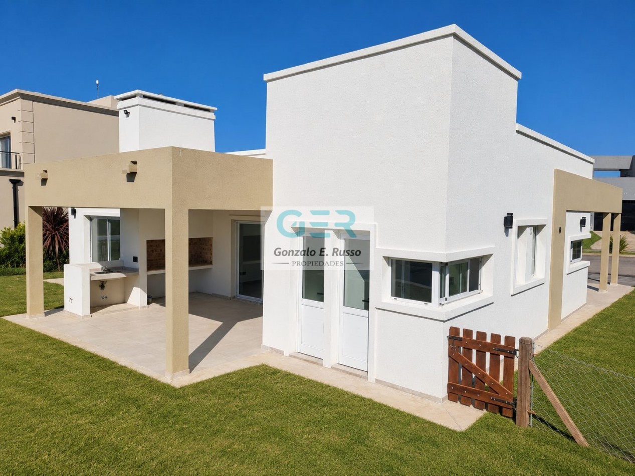 Venta Casa 4 Ambientes A Estrenar En San Lucas, Canning