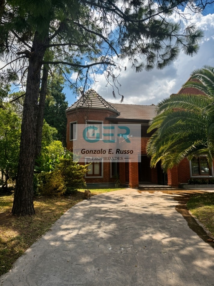 Casa 7 Ambientes En Venta En Saint Thomas Sur - Canning