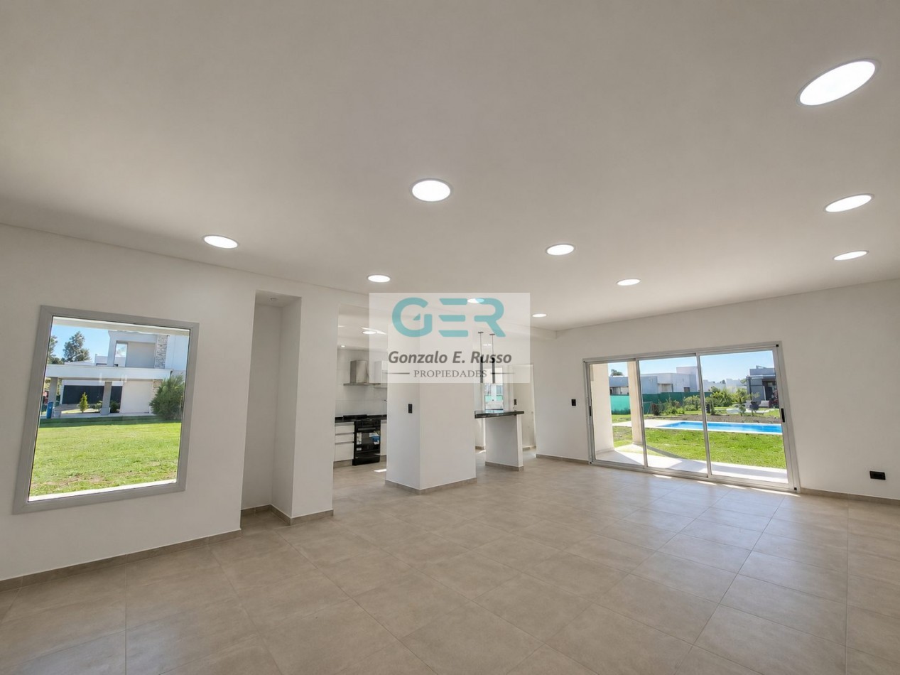 Venta Casa 4 Ambientes A Estrenar En San Lucas, Canning
