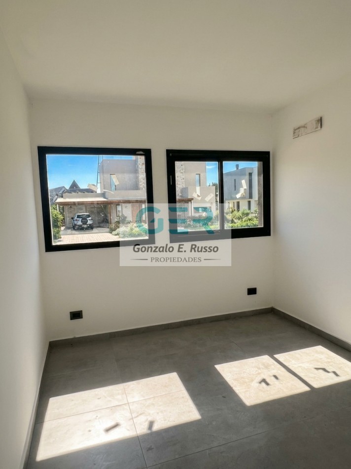 Venta Casa 5 Ambientes En El Principado - Canning