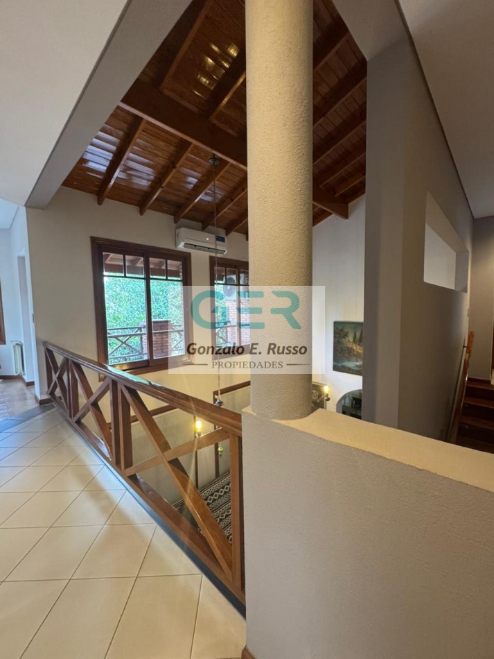 Casa 7 Ambientes En Venta En Saint Thomas Sur - Canning