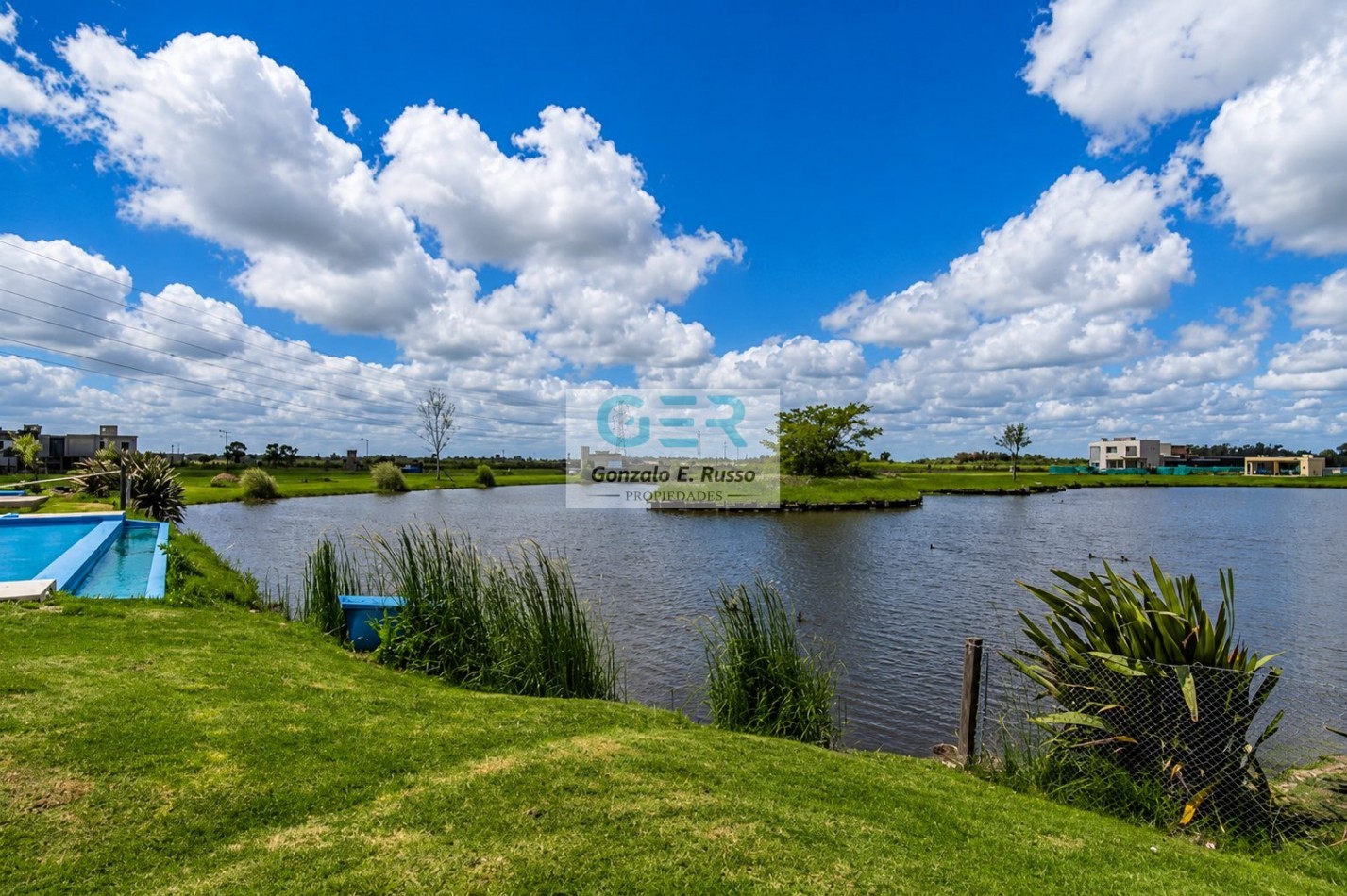 Venta Lote A La Laguna En Barrio Privado Laguna Azul