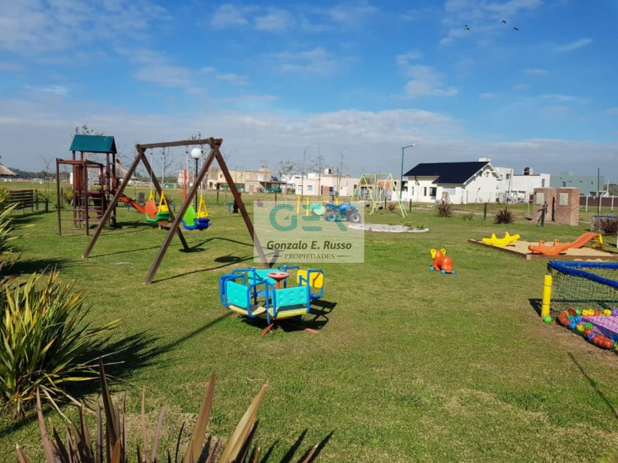 Venta Lote A La Laguna En Barrio Privado Laguna Azul