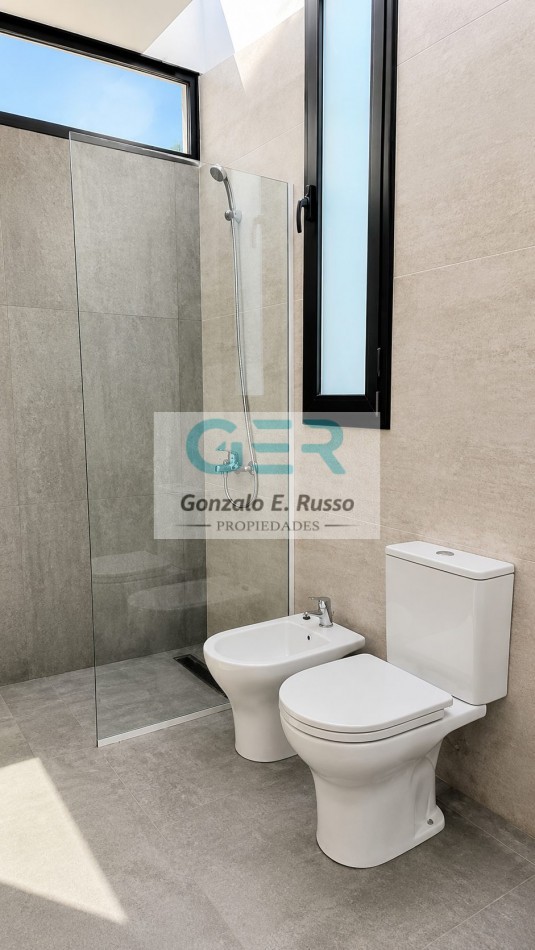Casa 4 Ambientes En Venta En Lares De Canning