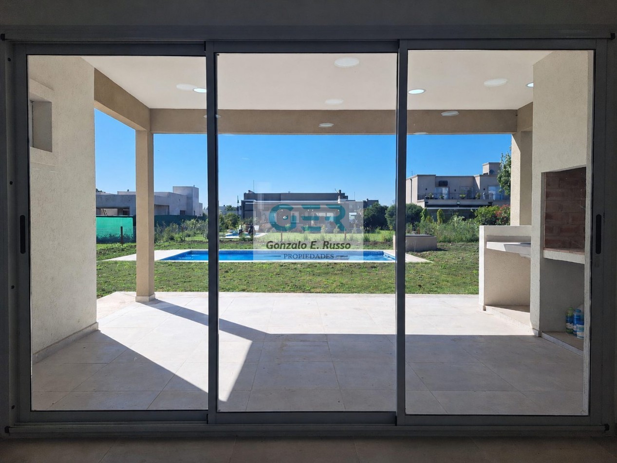 Venta Casa 4 Ambientes A Estrenar En San Lucas, Canning